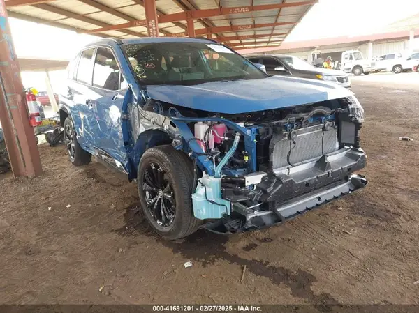 JTM16RFV3RJ052689 2024 TOYOTA RAV 4 - Image 1