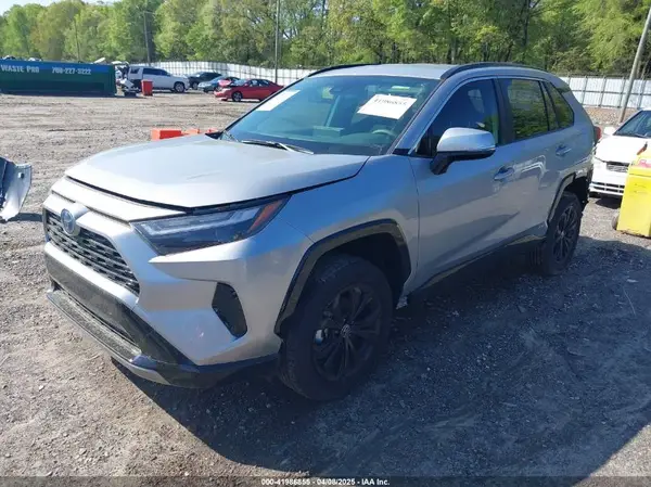 JTM16RFV4RJ058419 2024 TOYOTA RAV 4 - Image 2