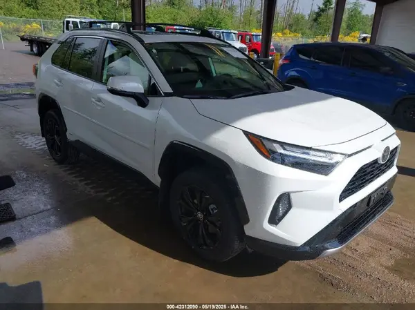 JTM16RFV5SJ076434 2025 TOYOTA RAV 4 - Image 1