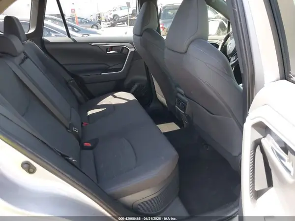 JTM16RFV7ND062263 2022 TOYOTA RAV 4 - Image 8