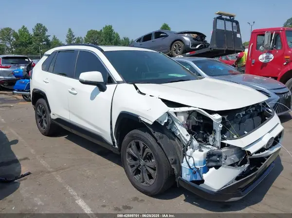 JTM16RFV7ND526801 2022 TOYOTA RAV 4 - Image 1