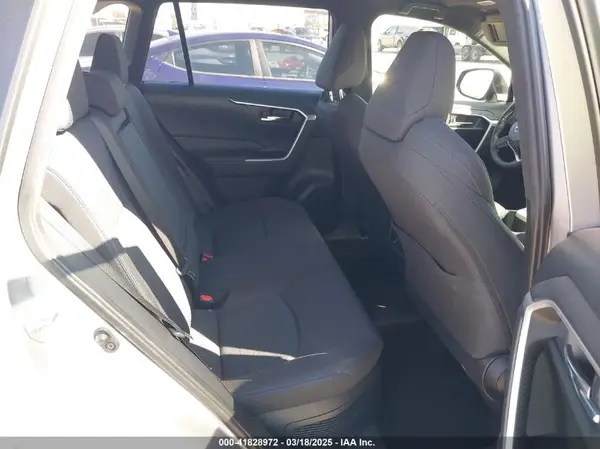 JTM16RFV8ND056391 2022 TOYOTA RAV 4 - Image 8