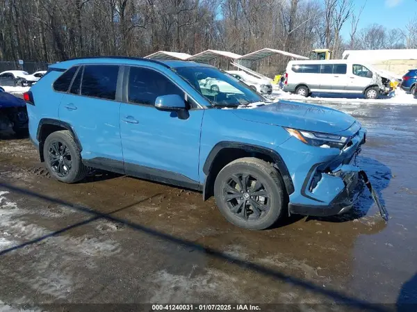 JTM16RFV8ND064720 2022 TOYOTA RAV 4 - Image 1