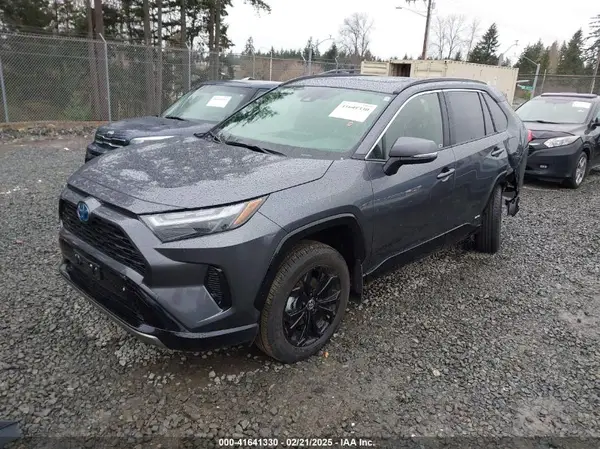 JTM16RFV8RD151443 2024 TOYOTA RAV 4 - Image 2