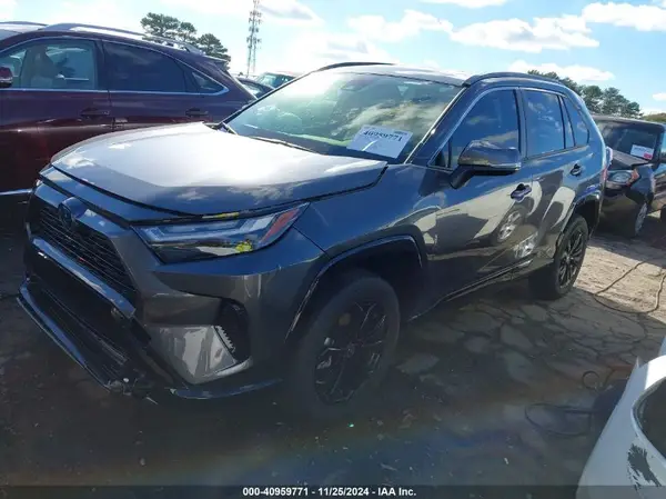 JTM16RFV9RD138555 2024 TOYOTA RAV 4 - Image 2
