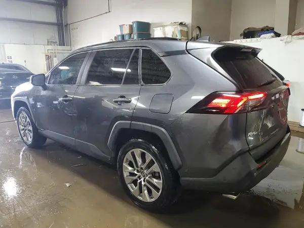 JTMA1RFV9KD016329 2019 TOYOTA RAV 4 - Image 2