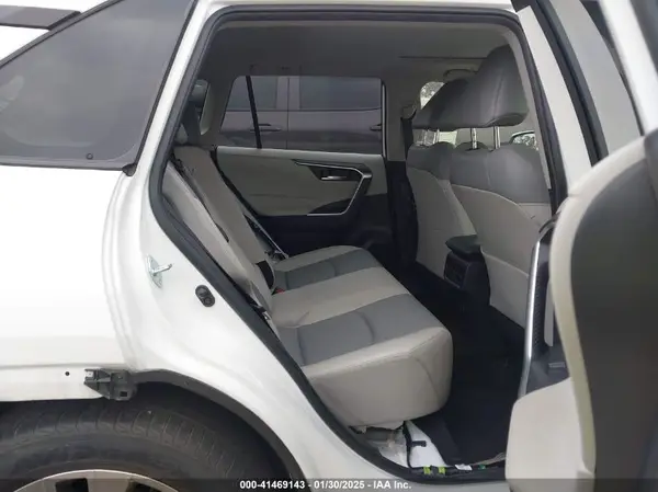 JTMA1RFV9KD513395 2019 TOYOTA RAV 4 - Image 8