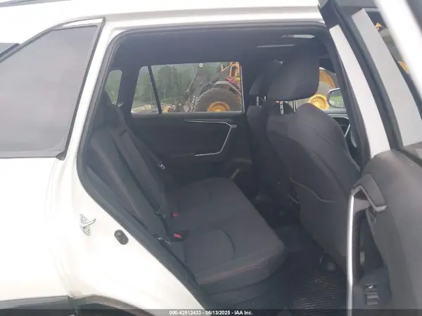 JTMAB3FV0MD054061 2021 TOYOTA RAV 4 - Image 8