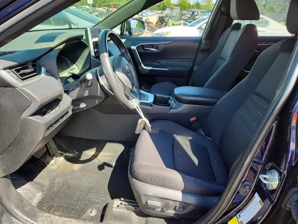 2023 TOYOTA RAV 4 auction photo 7