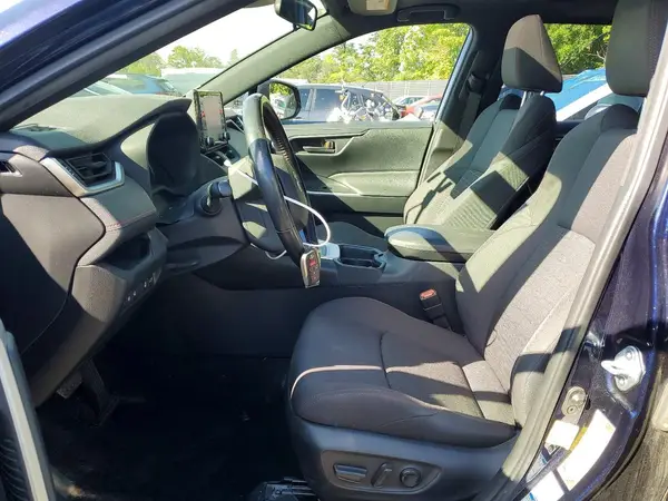 2021 TOYOTA RAV 4 auction photo 7
