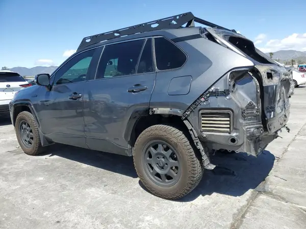 JTMAB3FV5MD042522 2021 TOYOTA RAV 4 - Image 2
