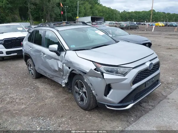 JTMAB3FV9MD035296 2021 TOYOTA RAV 4 - Image 1