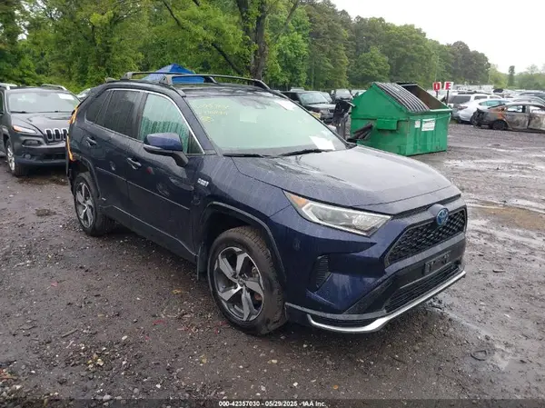 JTMAB3FV9MD051787 2021 TOYOTA RAV 4 - Image 1