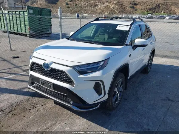 JTMAB3FVXPD124976 2023 TOYOTA RAV 4 - Image 2