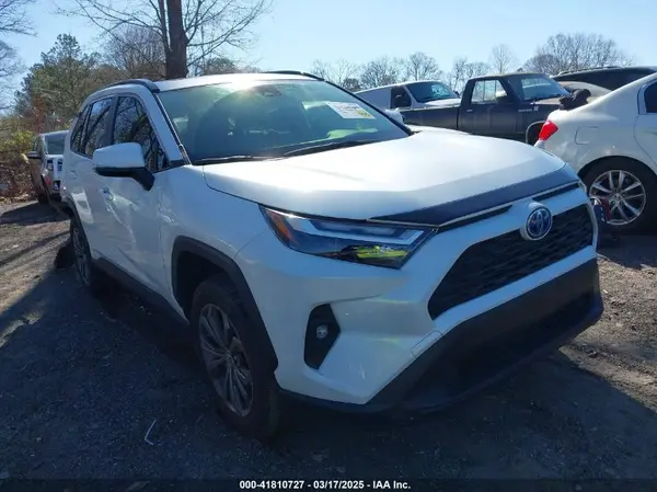JTMB6RFV0ND077627 2022 TOYOTA RAV 4 - Image 1