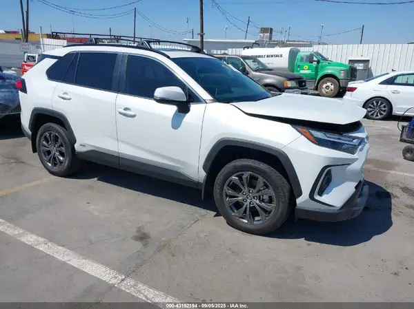 JTMB6RFV0PD105932 2023 TOYOTA RAV 4 - Image 1