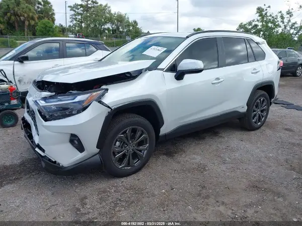 JTMB6RFV0SJ064924 2025 TOYOTA RAV 4 - Image 2
