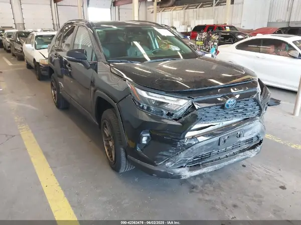 JTMB6RFV1PD092219 2023 TOYOTA RAV 4 - Image 1