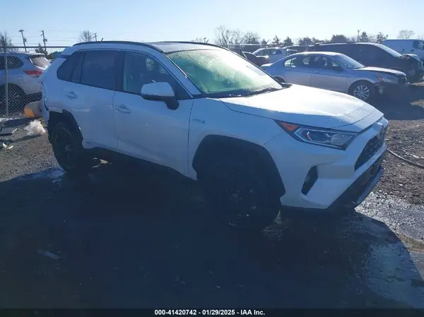 JTMB6RFV2MD014687 2021 TOYOTA RAV 4 - Image 1
