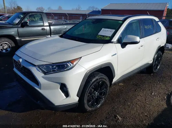 JTMB6RFV2MD014687 2021 TOYOTA RAV 4 - Image 2