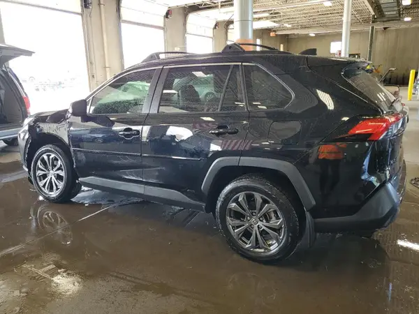 JTMB6RFV2ND058044 2022 TOYOTA RAV 4 - Image 2
