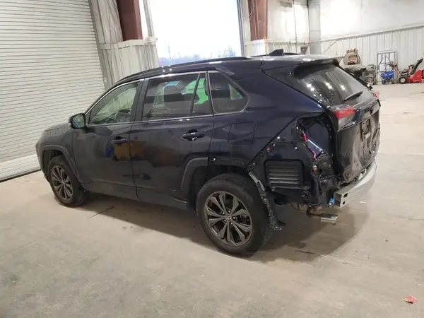 JTMB6RFV2PD538541 2023 TOYOTA RAV 4 - Image 2