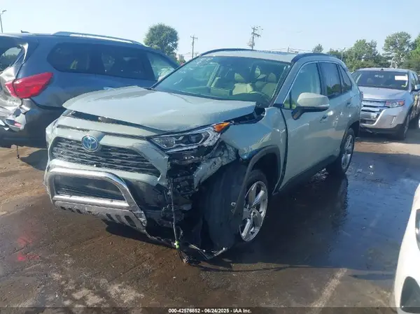 JTMB6RFV3MD038562 2021 TOYOTA RAV 4 - Image 2
