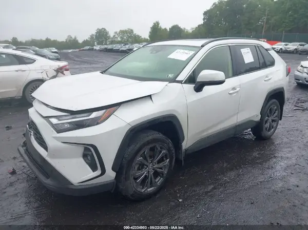 JTMB6RFV3PD546700 2023 TOYOTA RAV 4 - Image 2