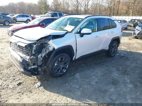 JTMB6RFV3RJ045018 2024 TOYOTA RAV 4 - Image 2