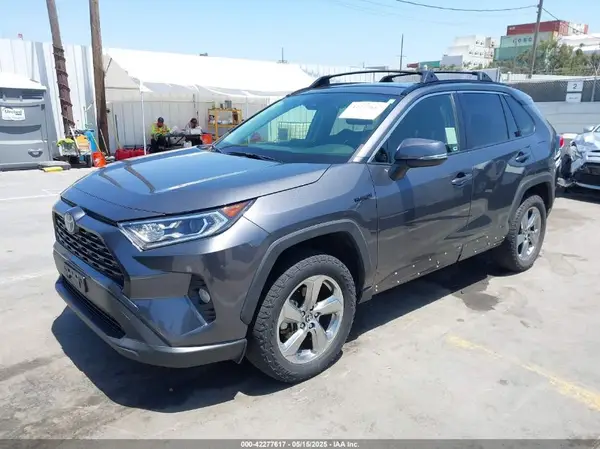 JTMB6RFV4MD039056 2021 TOYOTA RAV 4 - Image 2