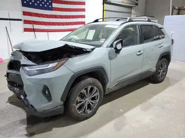 JTMB6RFV4ND072513 2022 TOYOTA RAV 4 - Image 1