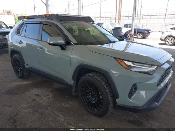 JTMB6RFV4PD097043 2023 TOYOTA RAV 4 - Image 1