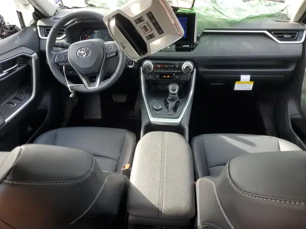 JTMB6RFV4RD145174 2024 TOYOTA RAV 4 - Image 8