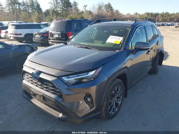 JTMB6RFV5ND065733 2022 TOYOTA RAV 4 - Image 2