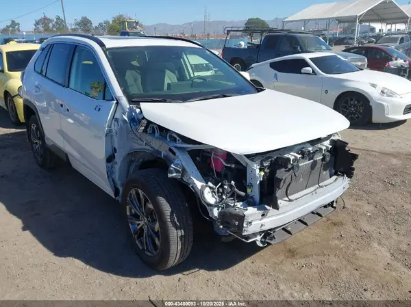 JTMB6RFV5ND533735 2022 TOYOTA RAV 4 - Image 1