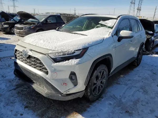 JTMB6RFV5NJ023967 2022 TOYOTA RAV 4 - Image 1