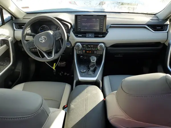 JTMB6RFV5NJ023967 2022 TOYOTA RAV 4 - Image 8
