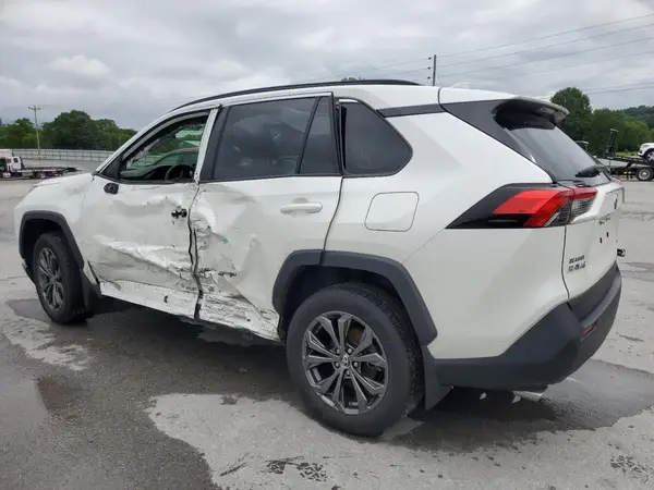JTMB6RFV6ND077714 2022 TOYOTA RAV 4 - Image 2