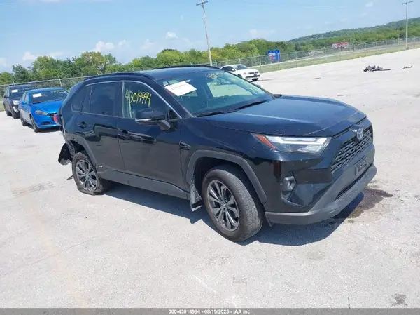 JTMB6RFV6NJ018454 2022 TOYOTA RAV 4 - Image 1