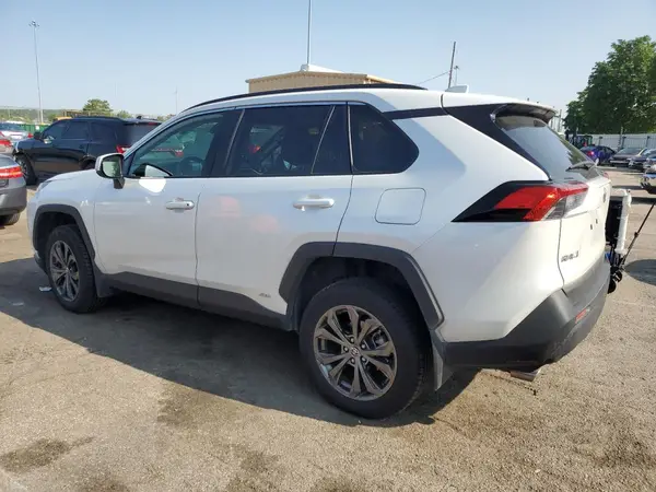 JTMB6RFV7PD548983 2023 TOYOTA RAV 4 - Image 2