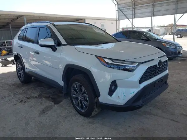 JTMB6RFV7RJ061562 2024 TOYOTA RAV 4 - Image 1