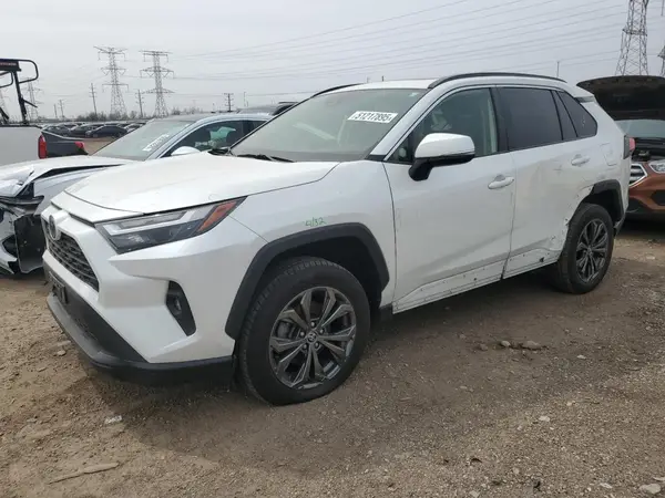 JTMB6RFV8NJ013708 2022 TOYOTA RAV 4 - Image 1