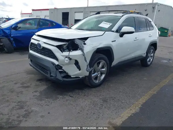 JTMB6RFV9MJ012498 2021 TOYOTA RAV 4 - Image 2