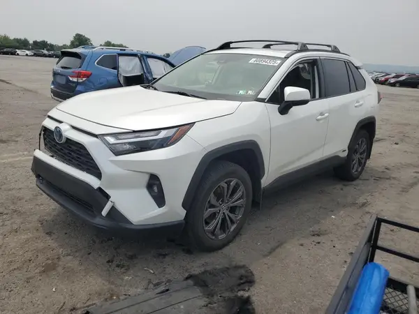 JTMB6RFV9ND069140 2022 TOYOTA RAV 4 - Image 1