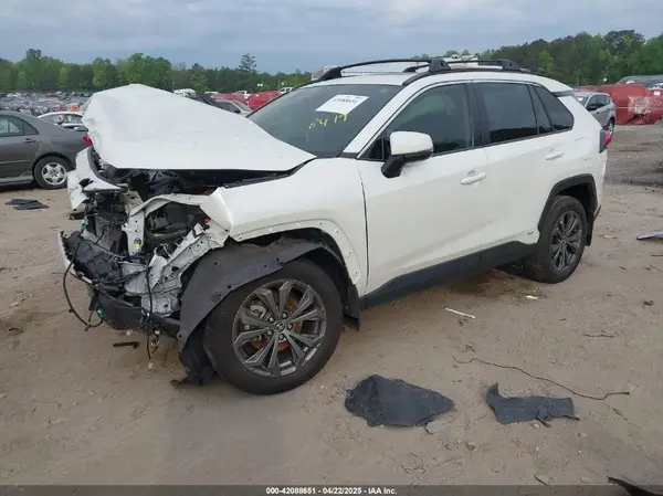 JTMB6RFV9ND078419 2022 TOYOTA RAV 4 - Image 2