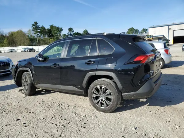 JTMB6RFV9SD155933 2025 TOYOTA RAV 4 - Image 2