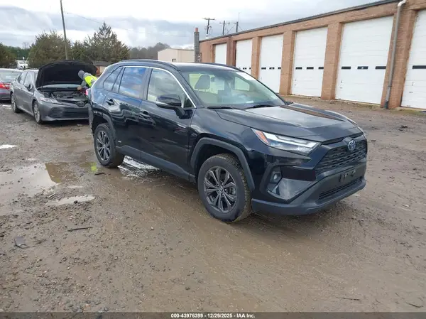 JTMB6RFVXND064237 2022 TOYOTA RAV 4 - Image 1