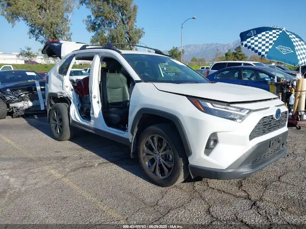 JTMB6RFVXPD541817 2023 TOYOTA RAV 4 - Image 1