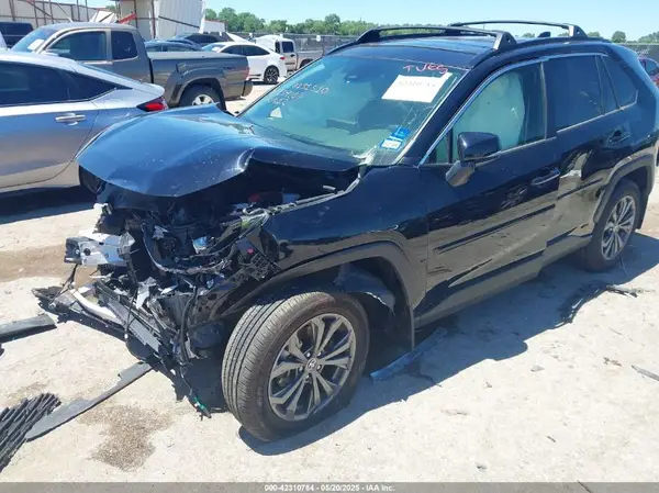 JTMB6RFVXSD154287 2025 TOYOTA RAV 4 - Image 2