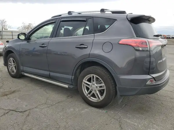 JTMBFREV0HJ110486 2017 TOYOTA RAV 4 - Image 2
